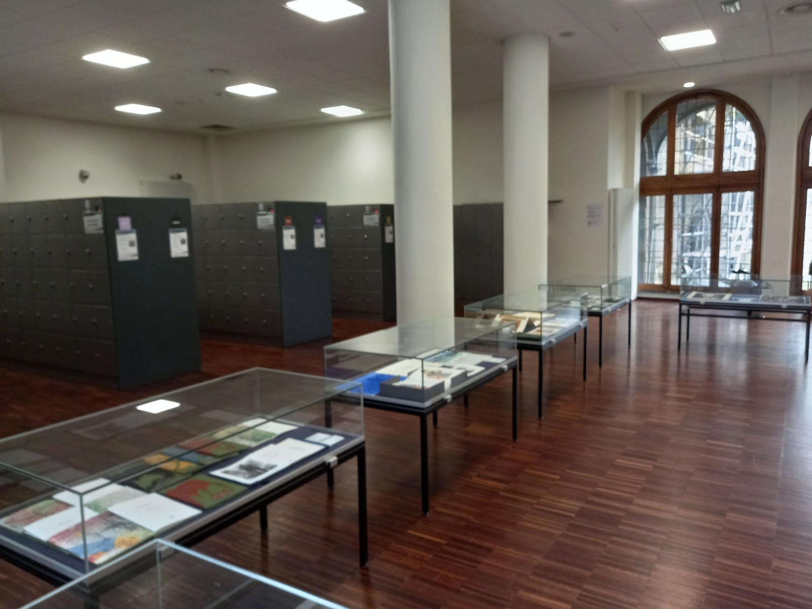 Exposicion libros de artista Biblioteca Universidad de Amberes, Bélgica 1
